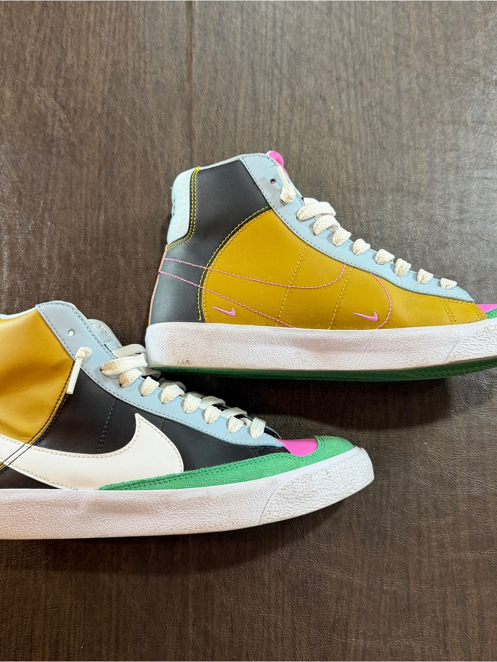 Nike Blazer Mid "77 SE Multicolor Sneakers -Sz 5
